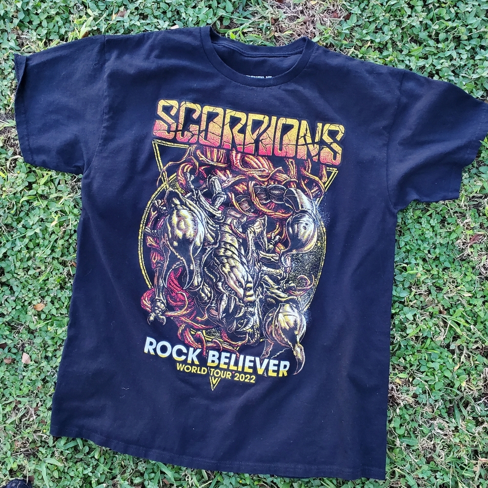 2022 Scorpions Rock Believer World Tour Concert Tee Shirt size Large